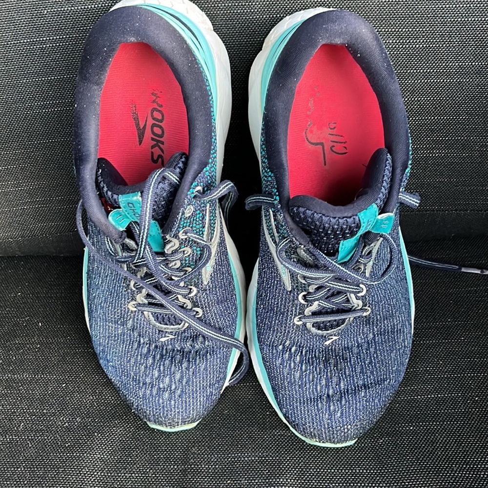 Brooks Ghost 11 Running Shoe Size 7.5 Wide - Picture 4 of 10